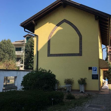 Hotel Il Pino Garlasco Exterior foto